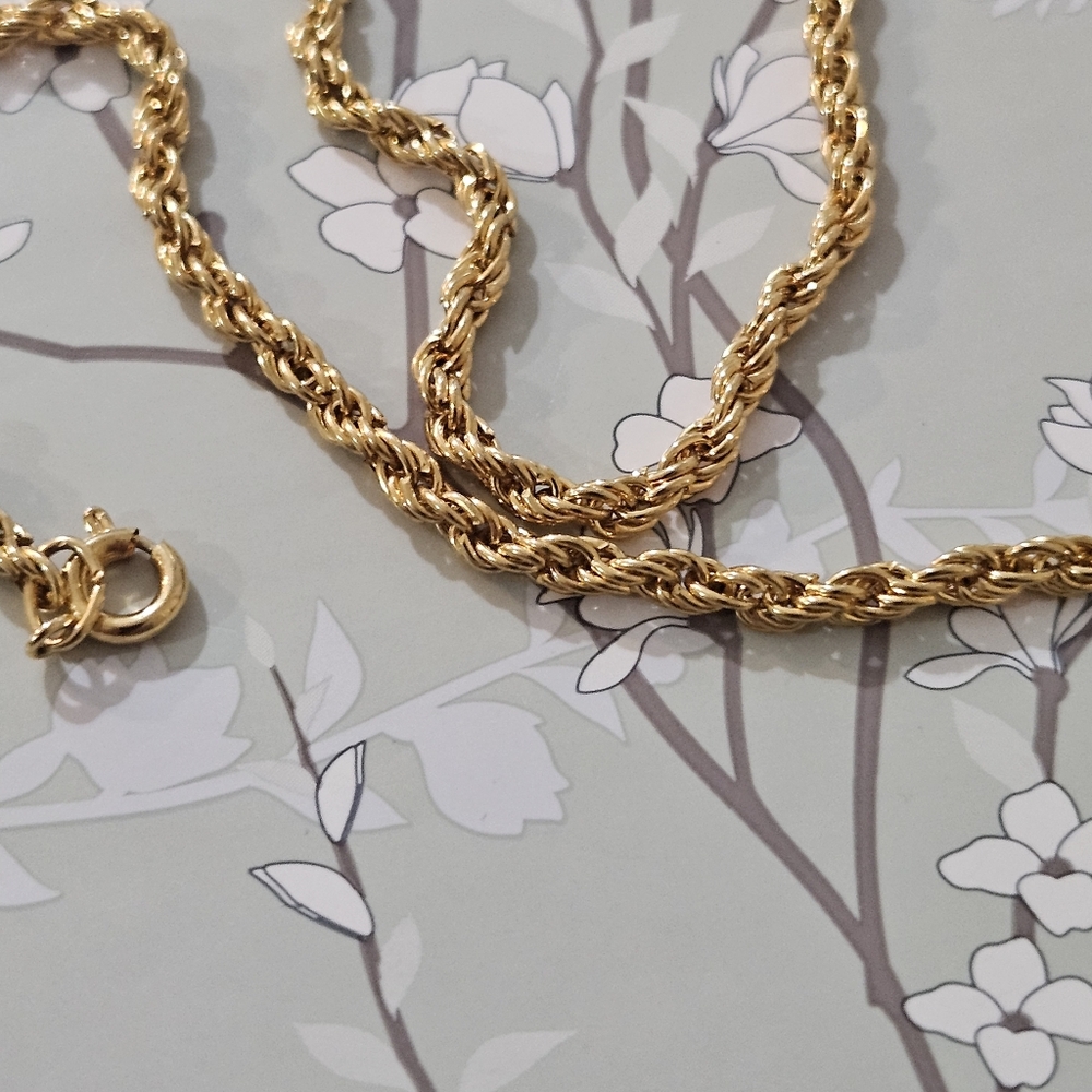 Long Gold Rope Chain Necklace - Picture 10 of 11